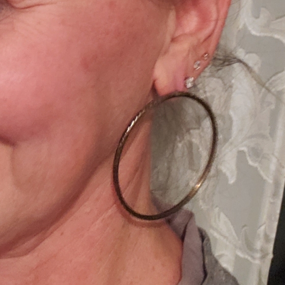 Hoops 2" - Picture 4 of 4